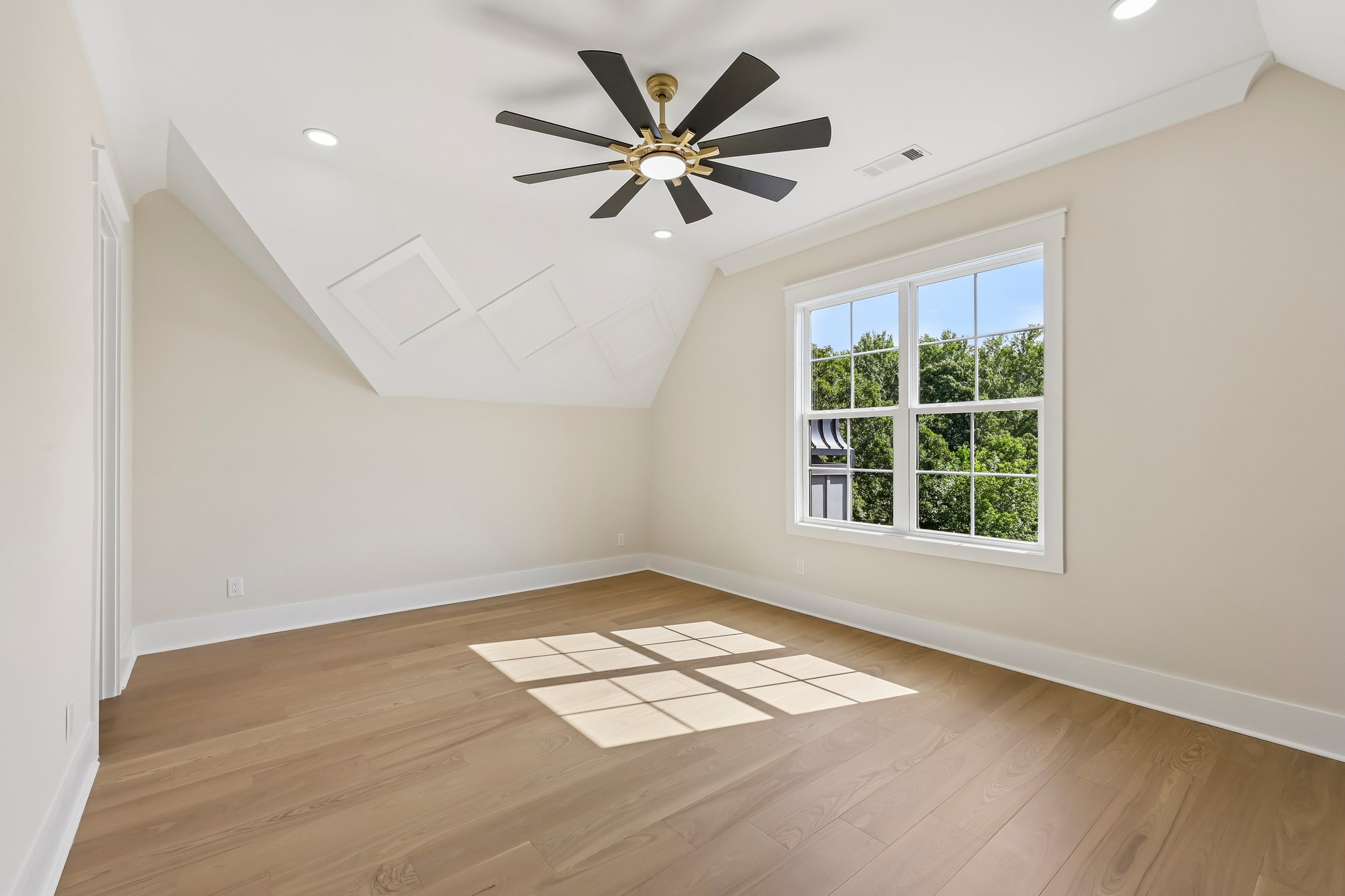 Bridgewood Dr-S2506-071.jpg
