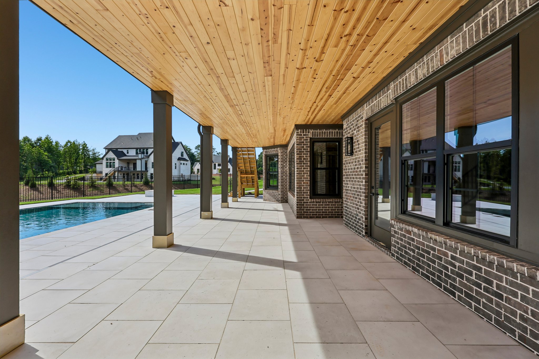 Bridgewood Dr-S2506-106.jpg