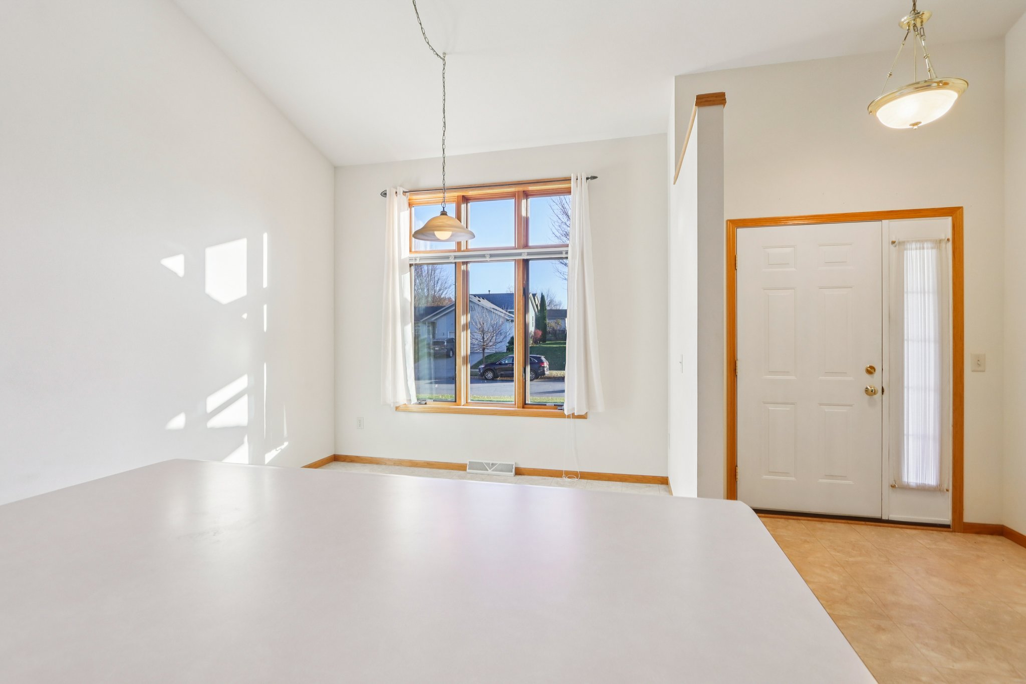 Dominion Dr-S1311-005.jpg