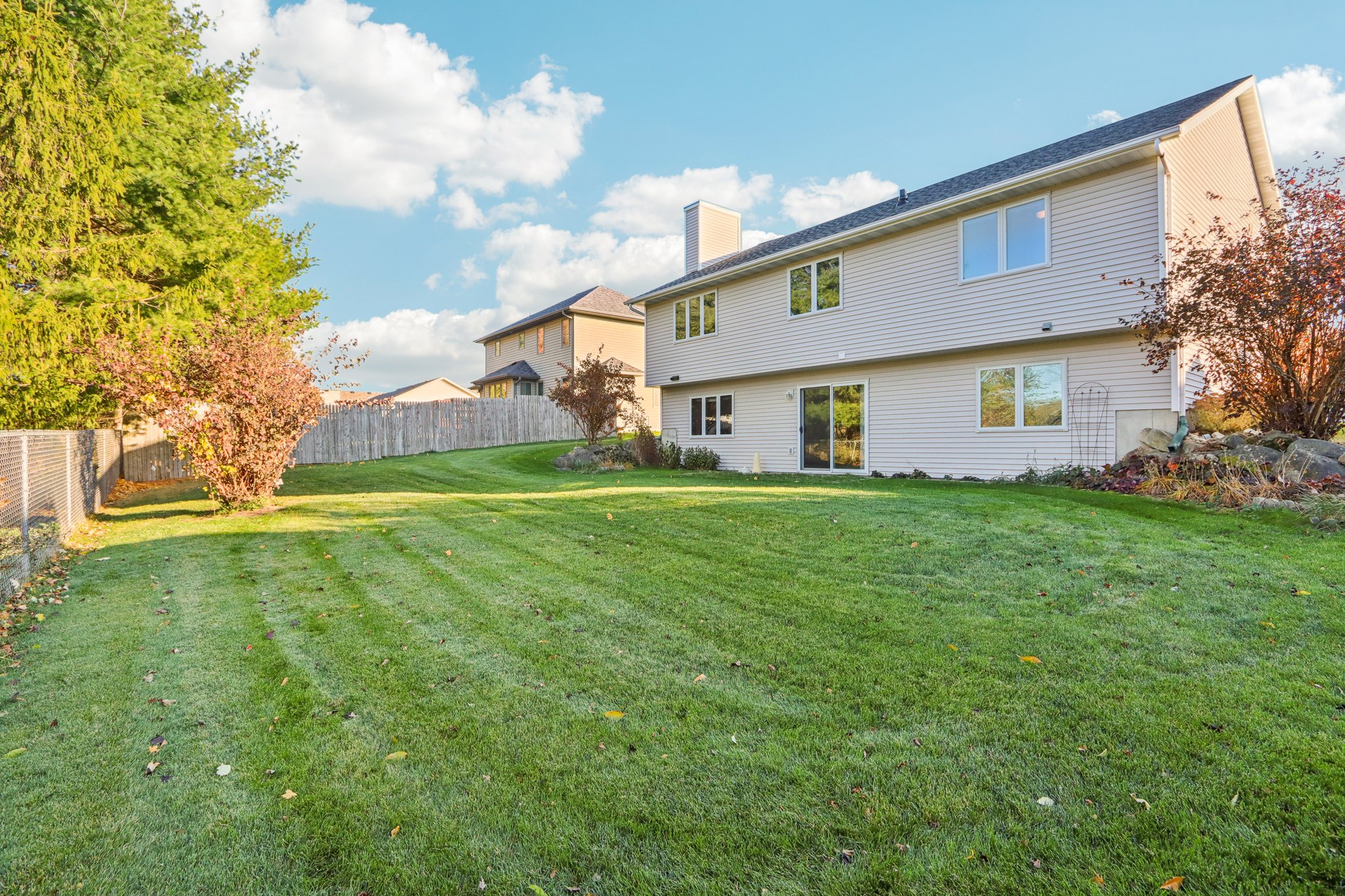 Dominion Dr-S1311-042.jpg