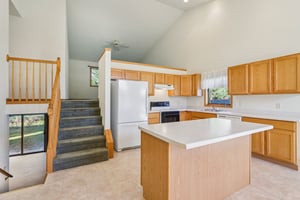 Dominion Dr-S1311-008.jpg