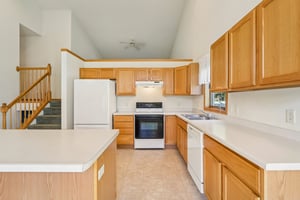 Dominion Dr-S1311-013.jpg