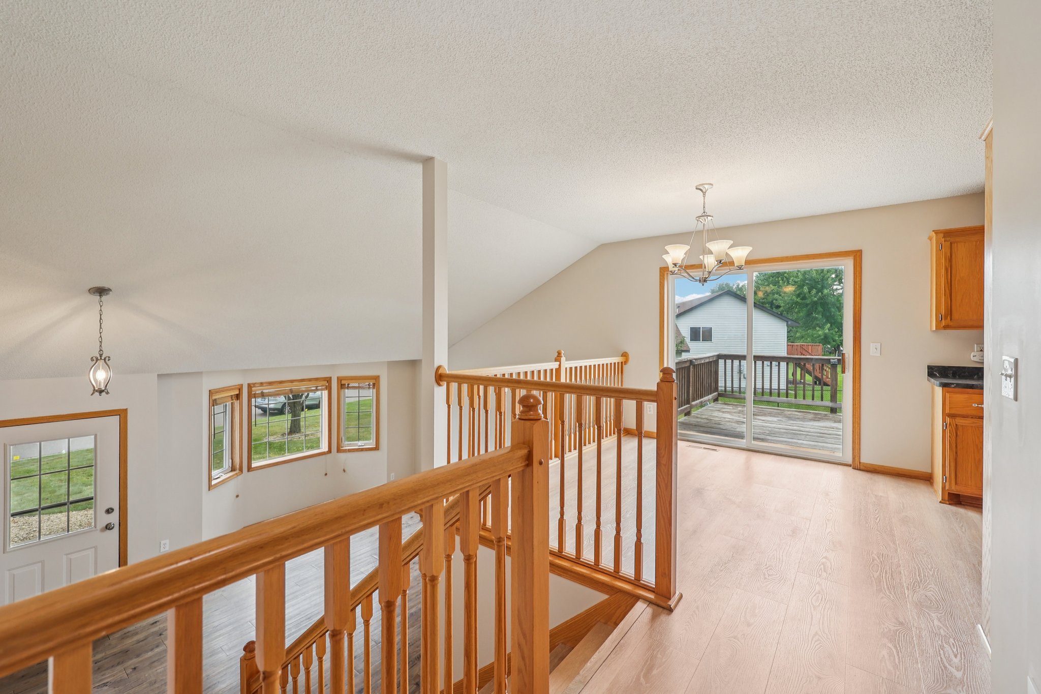 Karston Dr NE-L1309-036.jpg