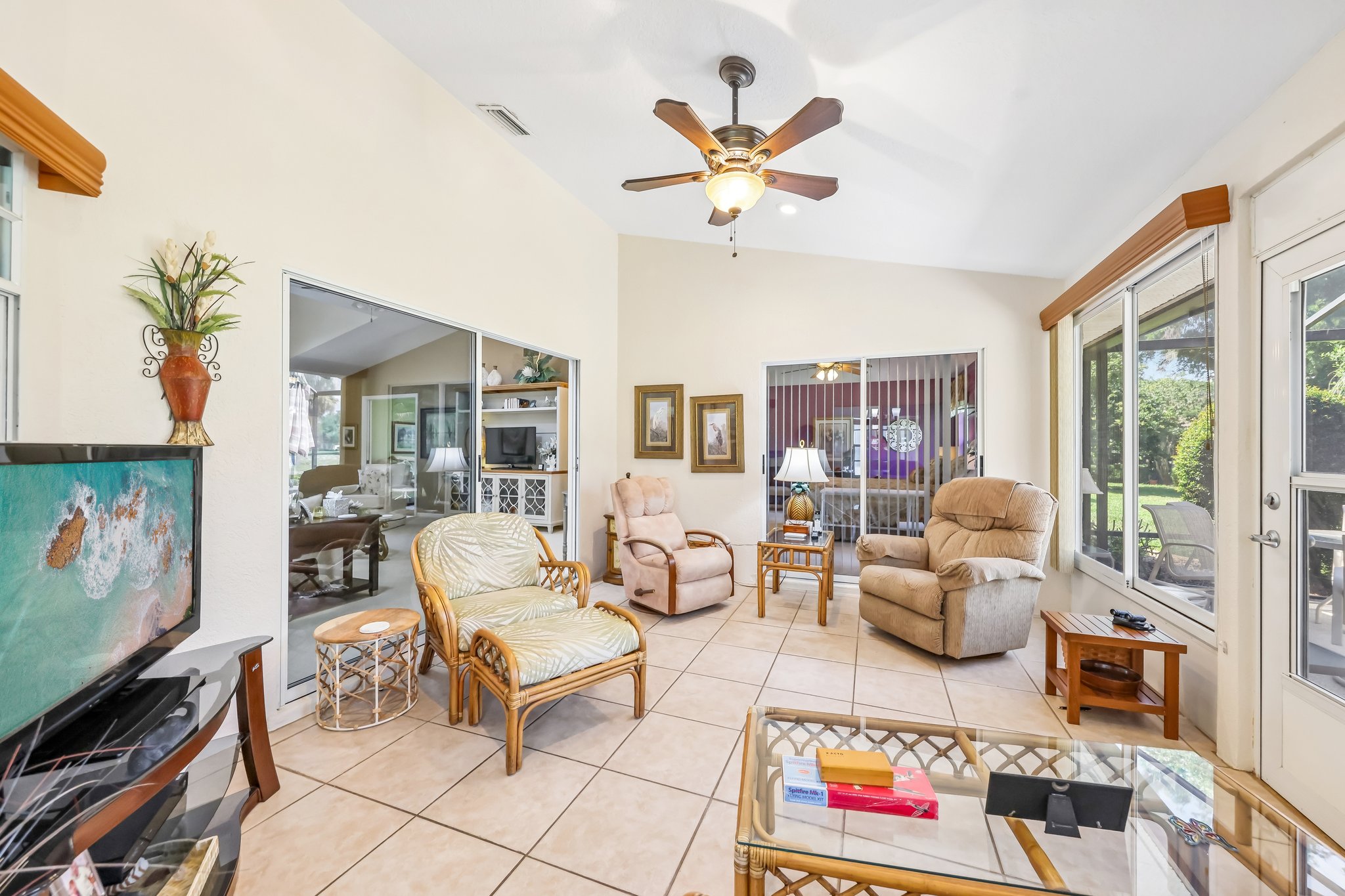 Juniper Way-S2205-017.jpg