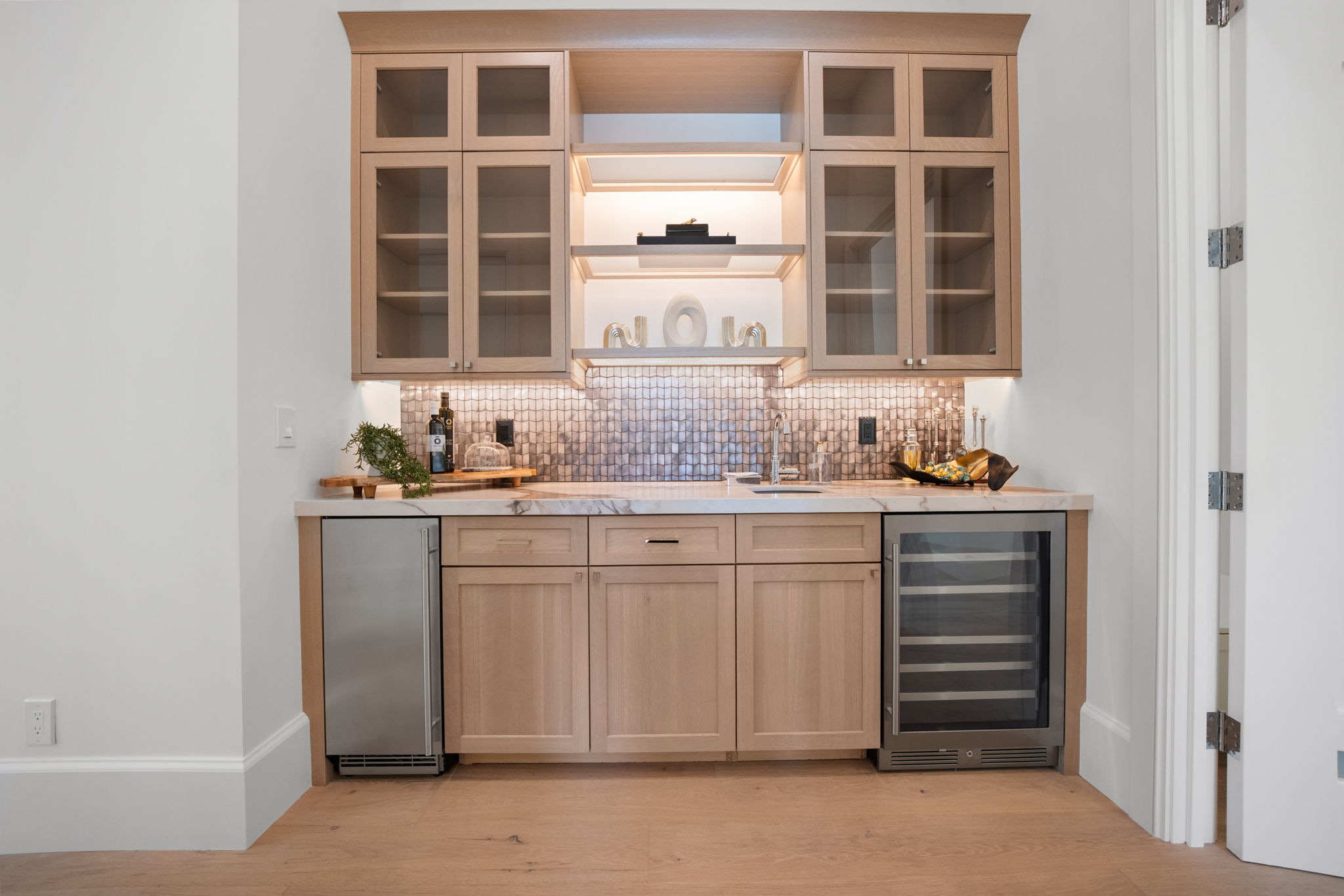 Morning bar with beverage fridge and icemaker