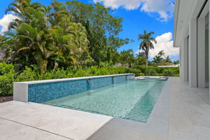 Marble pavers all through lanai space