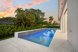 Pool great for swimming laps