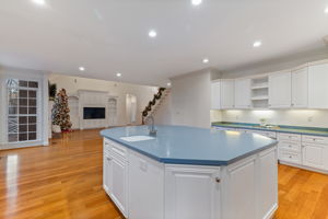 6231 Windcrest Dr-11