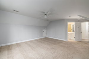 6231 Windcrest Dr-24