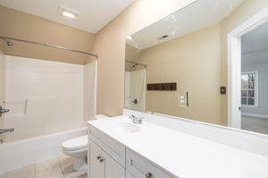 6231 Windcrest Dr-25