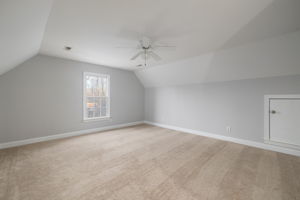 6231 Windcrest Dr-23