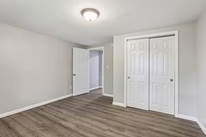 Lafayette Rd-S0907-021.jpg