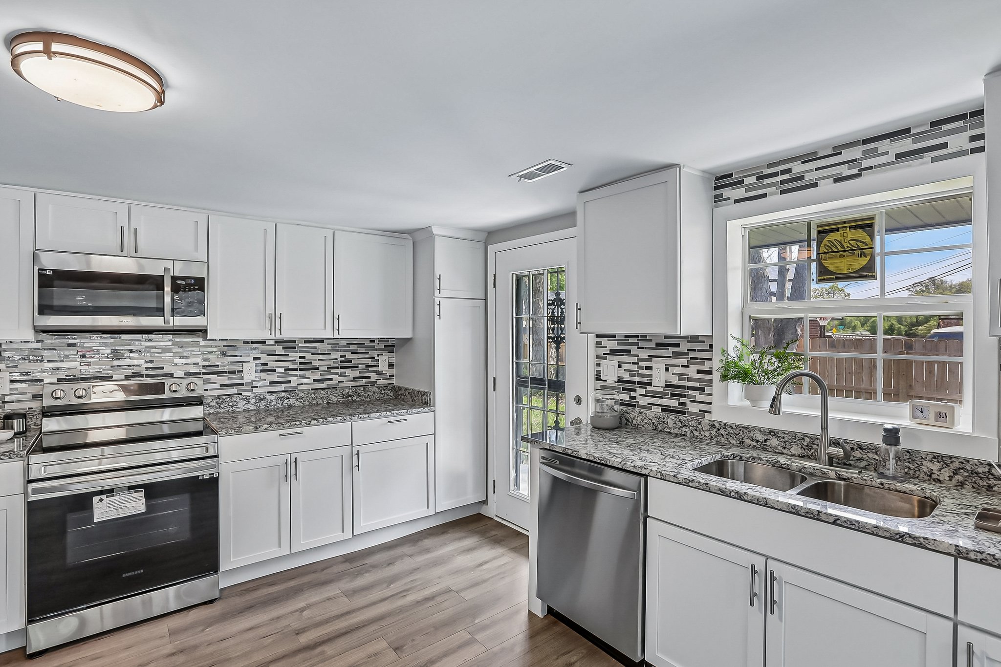 Lafayette Rd-S2204-012.jpg