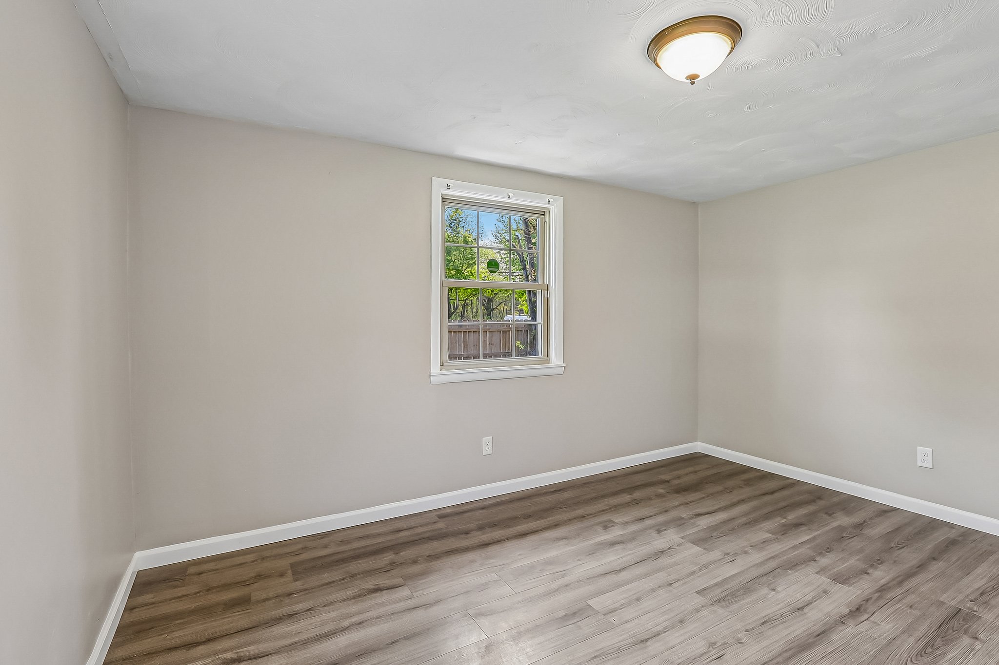 Lafayette Rd-S2204-025.jpg