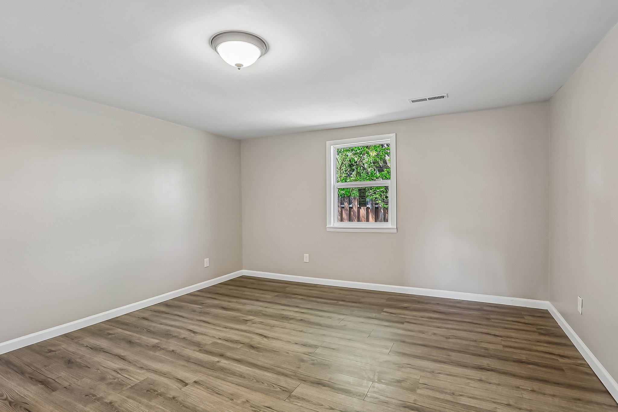 Lafayette Rd-S2204-031.jpg