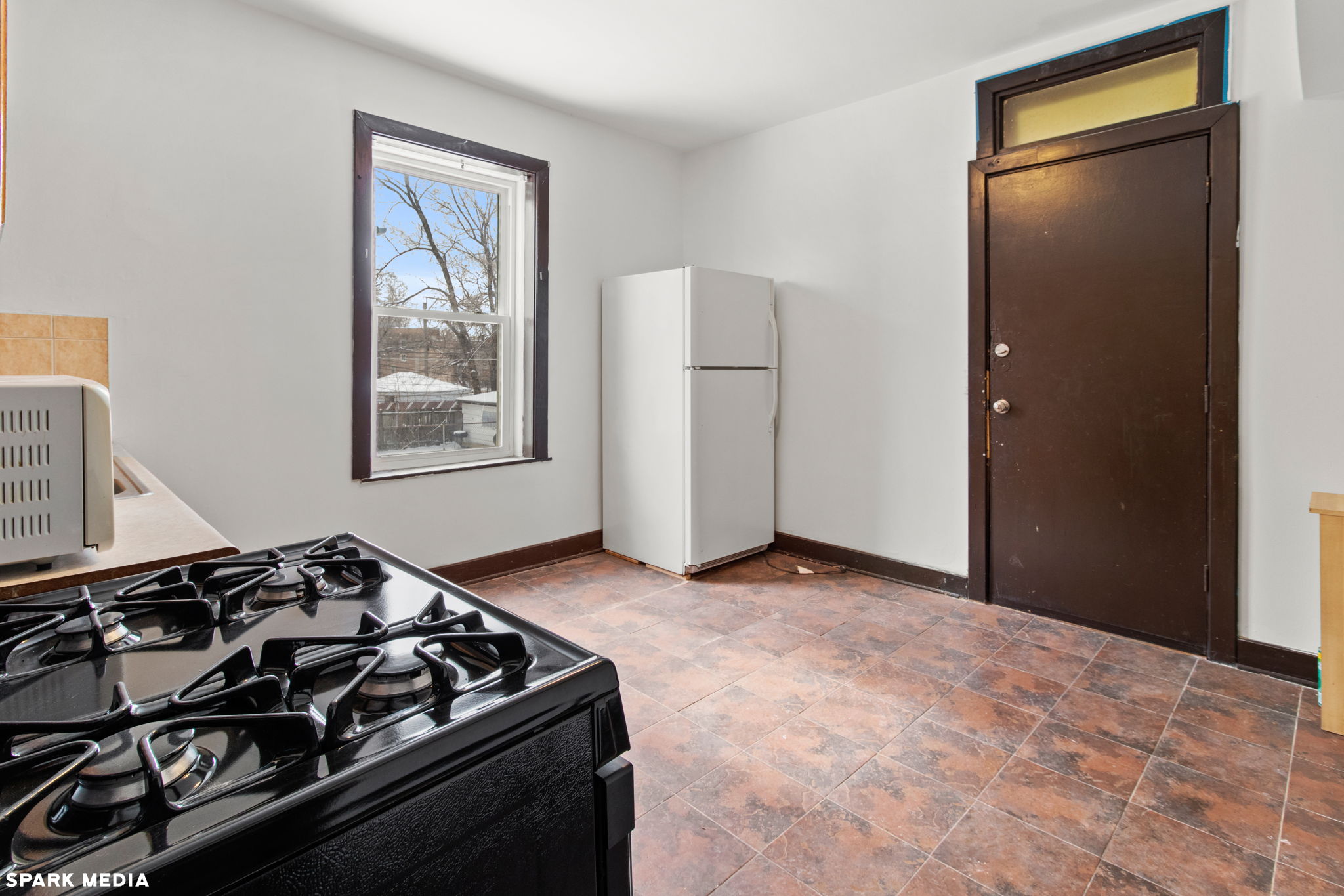 624 N Monticello Ave, Chicago, IL 60624, USA Photo 4