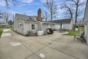  Photo 40