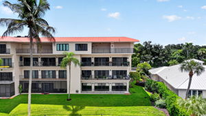  Photo 77
