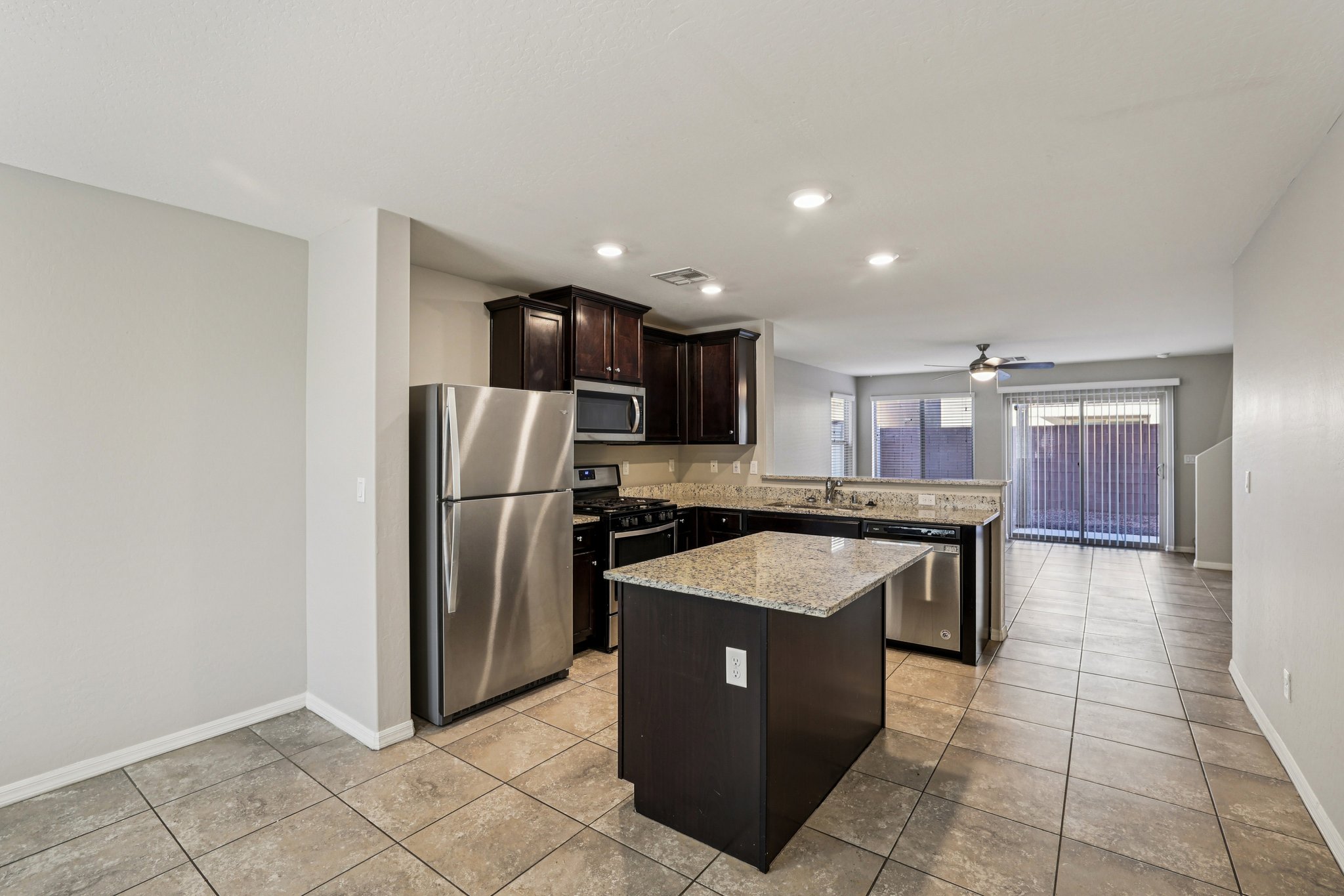 Clackamas Ct-S2810-008.jpg