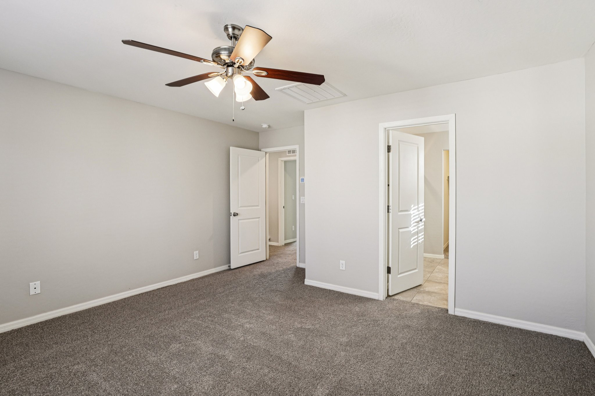 Clackamas Ct-S2810-013.jpg