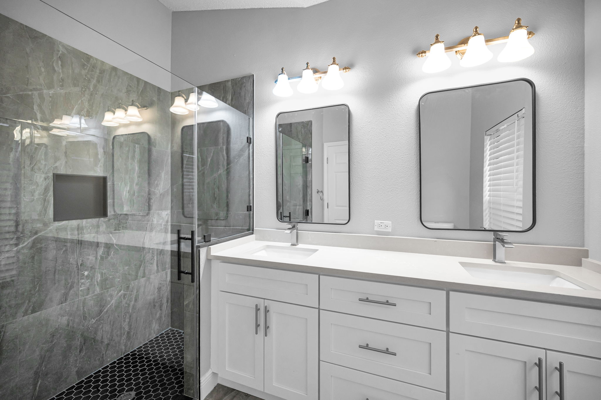 Primary Bathroom1a