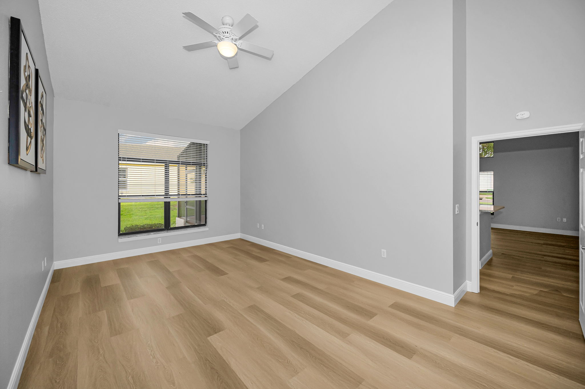 Primary Bedroom1b