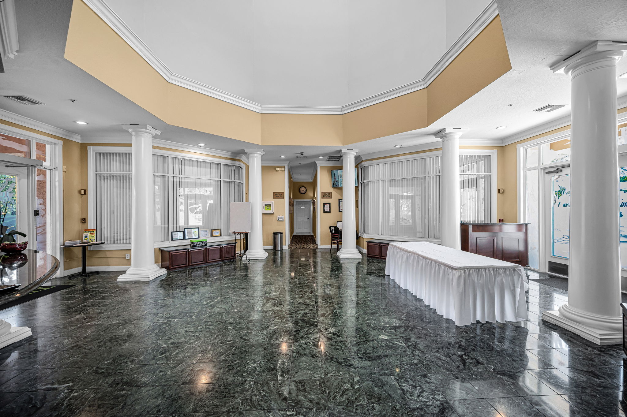Foyer11