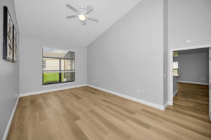 Primary Bedroom1b