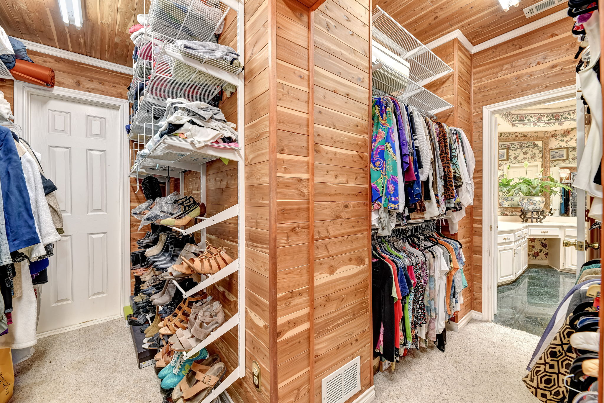 30-Master Closet-FULL