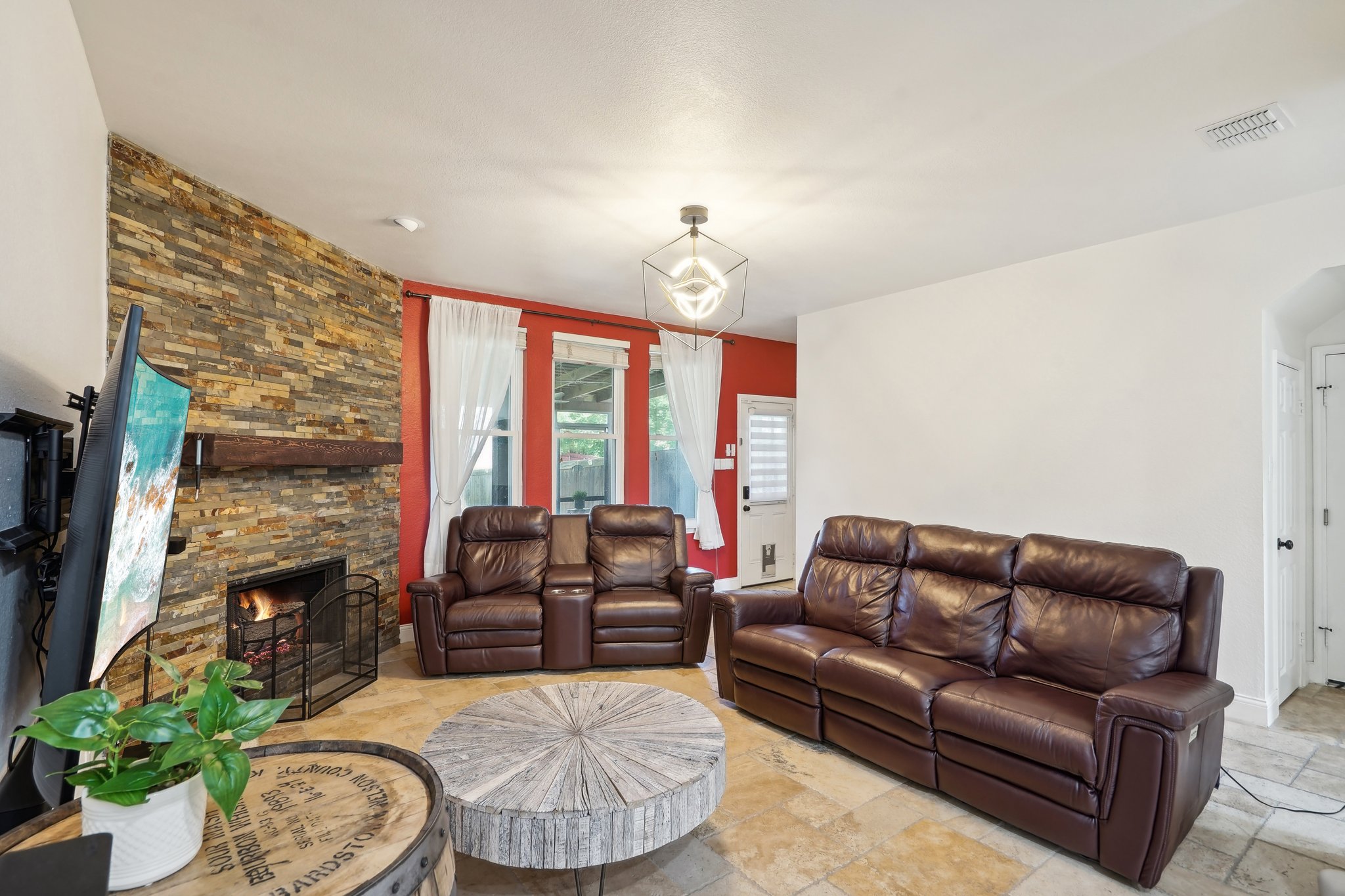 White Pine Dr-005.jpg
