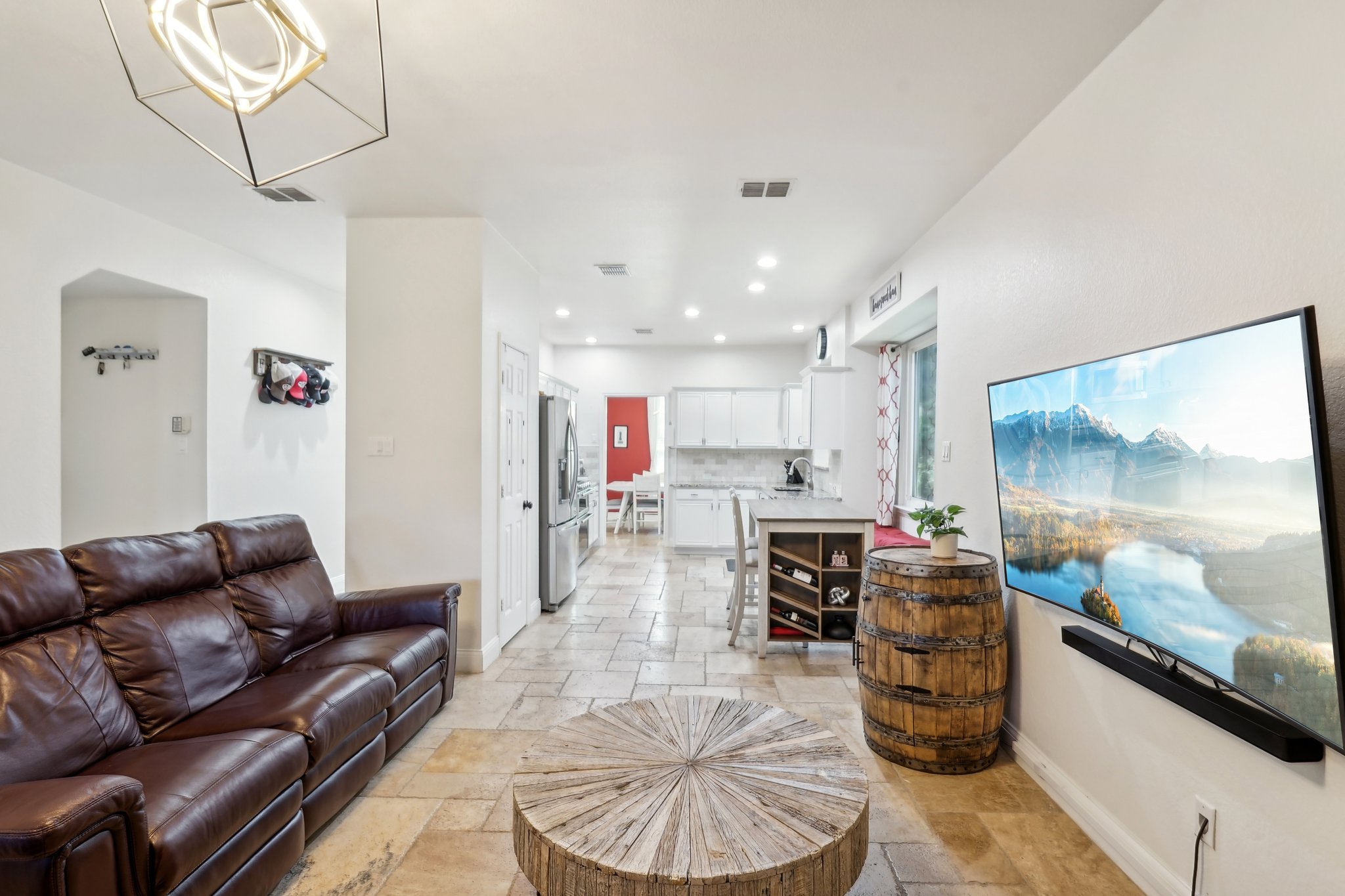 White Pine Dr-007.jpg