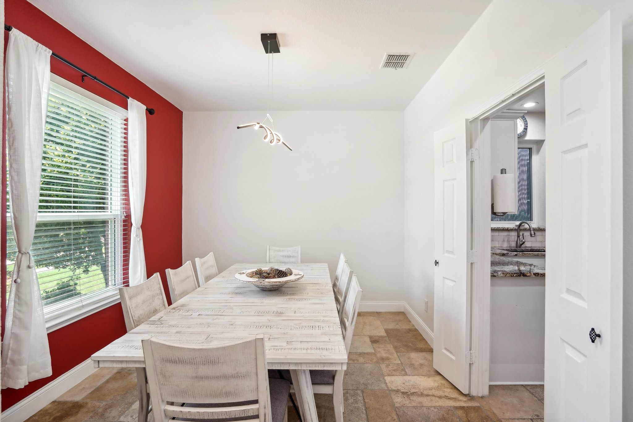 White Pine Dr-011.jpg