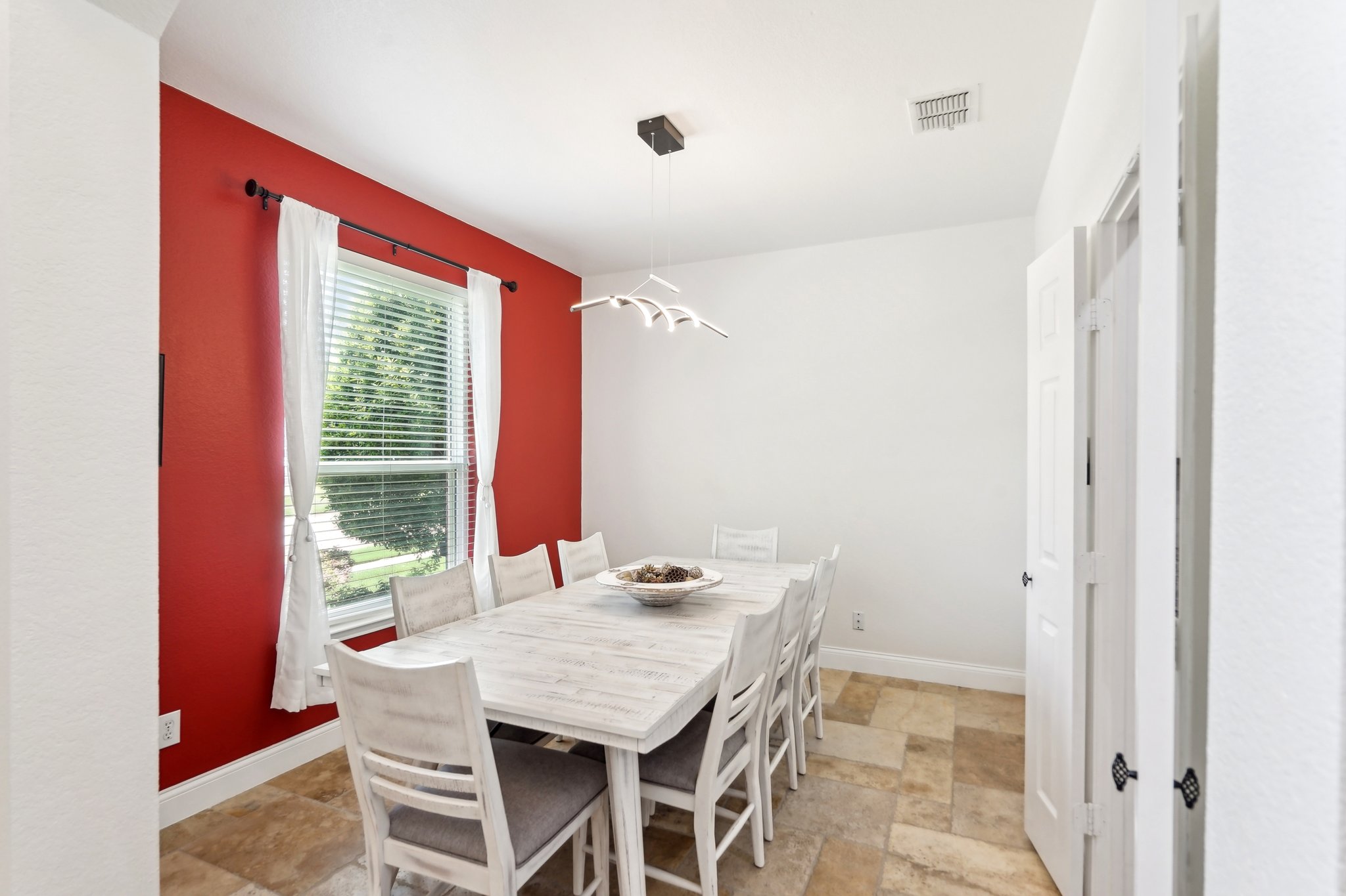 White Pine Dr-012.jpg