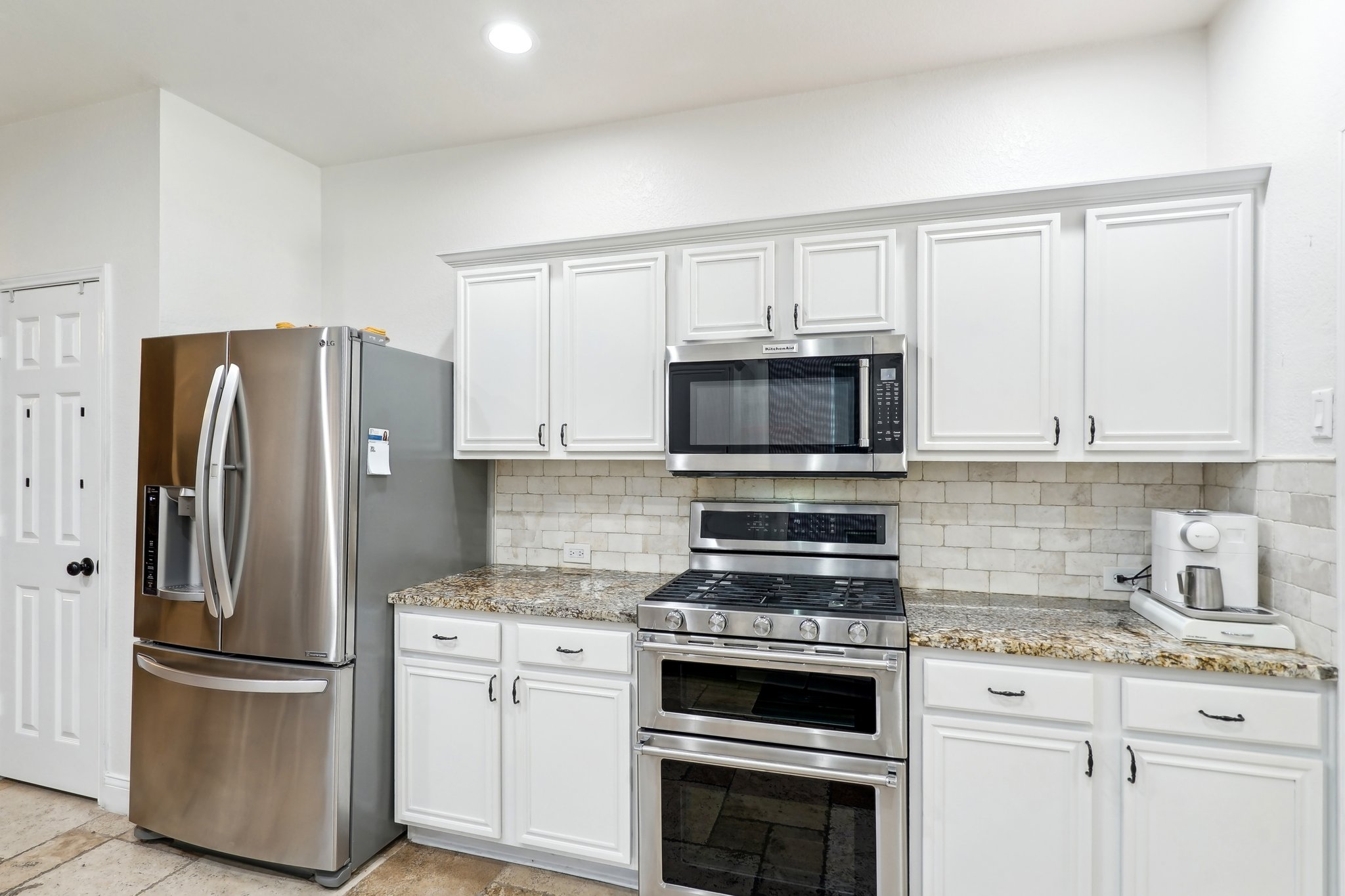 White Pine Dr-018.jpg