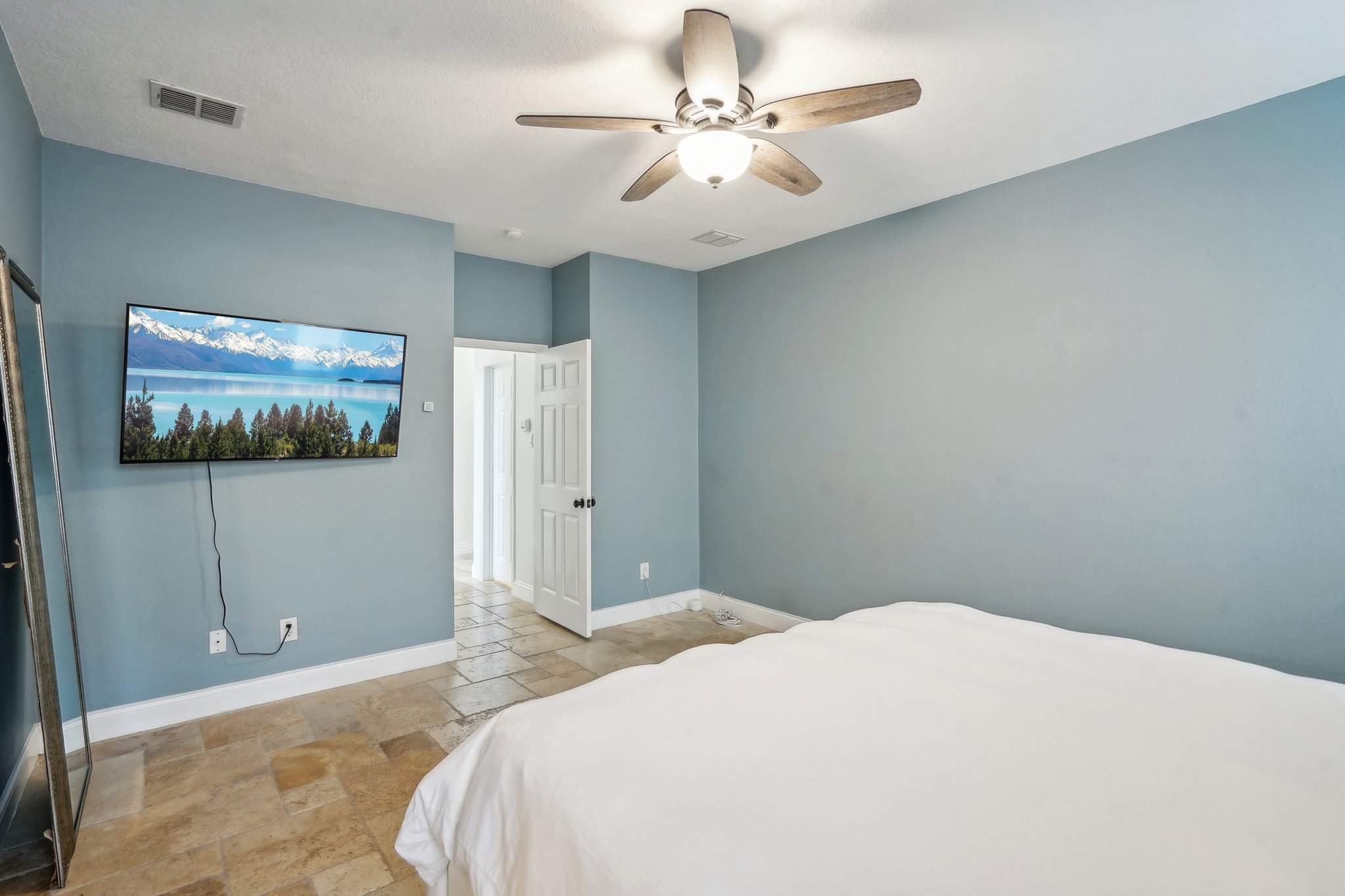 White Pine Dr-024.jpg
