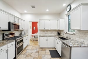 White Pine Dr-016.jpg