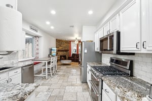 White Pine Dr-019.jpg
