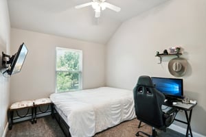 White Pine Dr-043.jpg