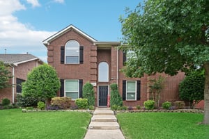 White Pine Dr-001.jpg