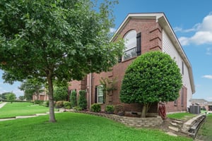 White Pine Dr-003.jpg