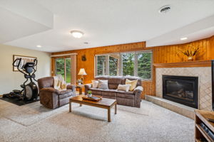 24_Interior