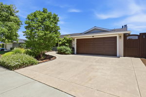 003_f8_6246 Gunter Way