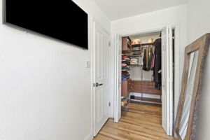 031_f8_6246 Gunter Way