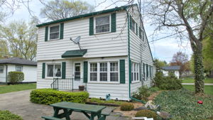  Photo 8