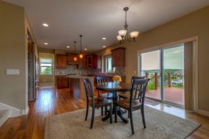 Kitchen/Eating Area