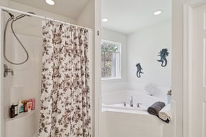 Hawser Dr-L1309-082.jpg