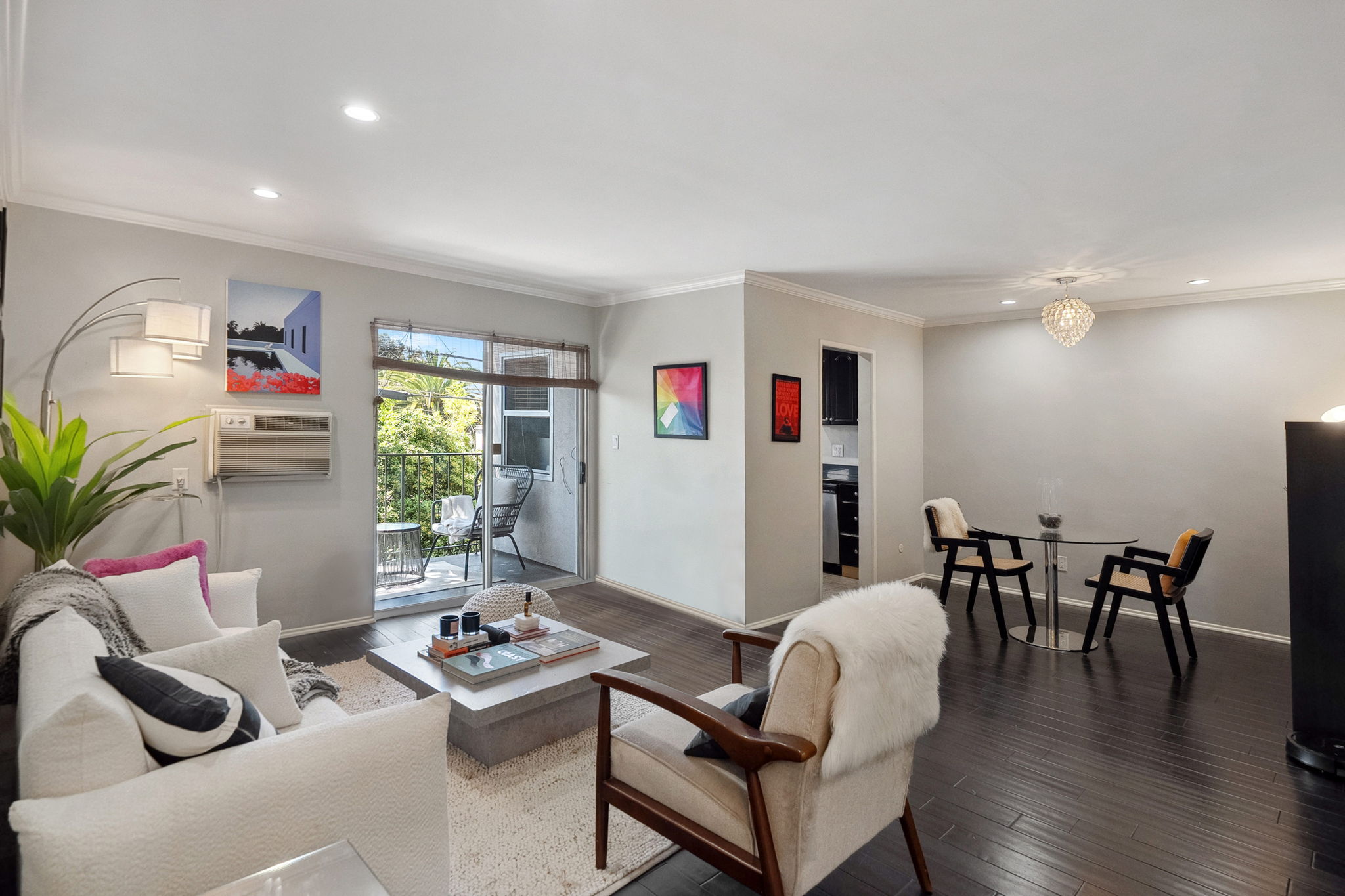 625 N Flores Street 205-9