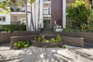 625 N Flores Street 205-4