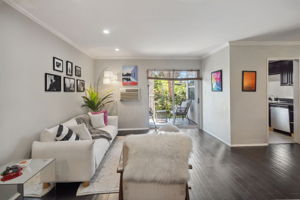 625 N Flores Street 205-8