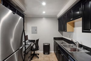 625 N Flores Street 205-14